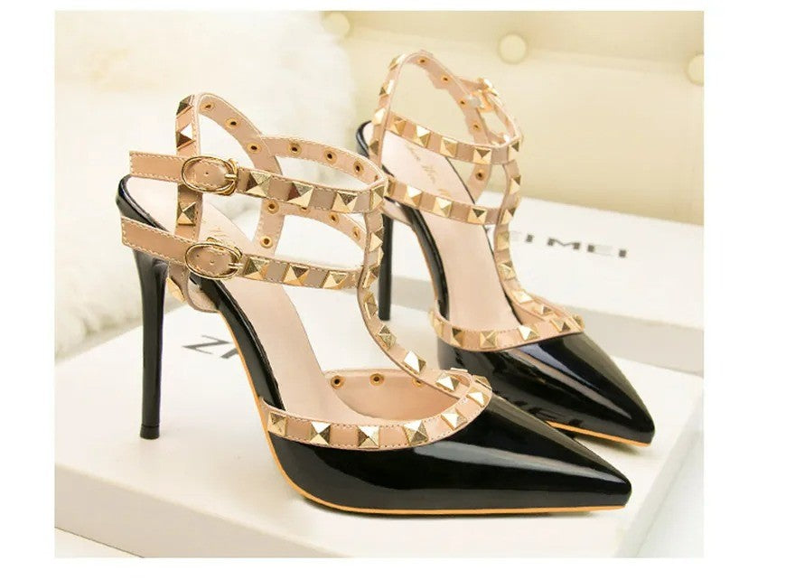 Vogue Light - Pointed Toe High Heels