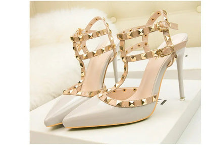 Vogue Light - Pointed Toe High Heels