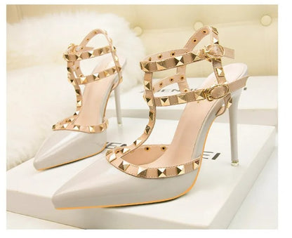 Vogue Light - Pointed Toe High Heels